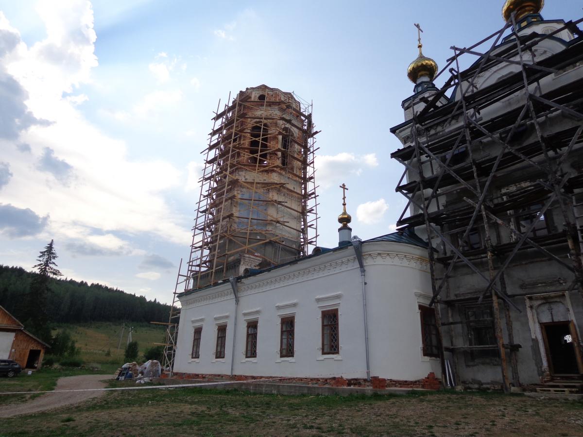 Погода в ключах пермский край. Церковь в поселке ключи. Поселок ключи Пермский край. Деревня ключики Пермь. Поселок светлый ключ Пермский край.